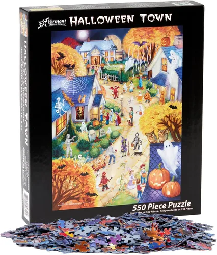 Vista 3 de Vermont Christmas Company Rompecabezas de la ciudad de Halloween 550 piezas