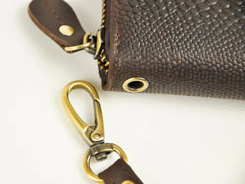 Vista 3 de Le'aokuu Unisex calidad cuero genuino cadena embrague mano bolso organizador monedero chequera cremallera cartera 1016, Cocodrilo marrón