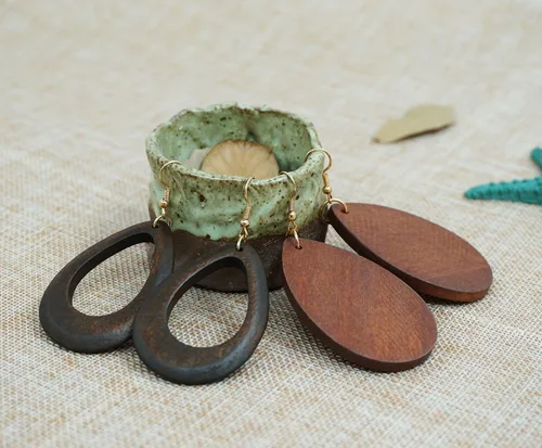 Vista 7 de Wowanoo Pendientes de madera natural con forma de lágrima, geométricos, ligeros, para mujer