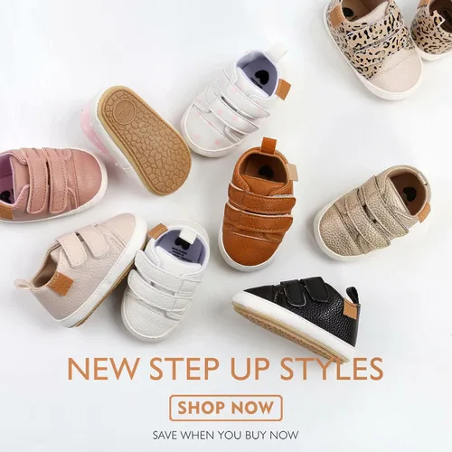 Vista 2 de GAISUMMI - Zapatos de bebé para niños y niñas, tipo botas altas de piel sintética, suela de goma antideslizante, zapatos de cuna, planos, unisex
