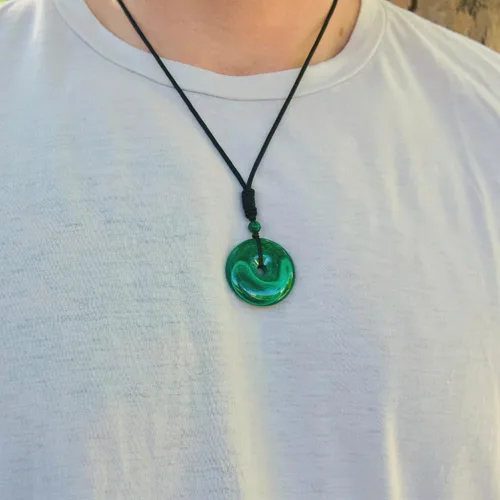 Vista 2 de Collar de malaquita colgante de cristal verde Joyería espiritual Reiki para hombres y mujeres, Cristal, No es una piedra preciosa