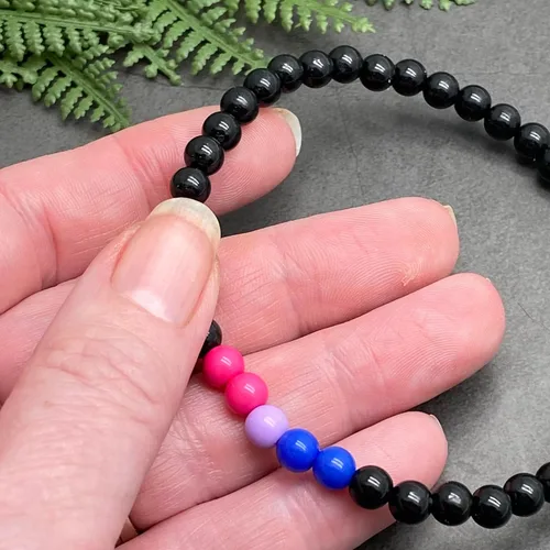 Vista 4 de Bisexual Bead Bracelet, Pink Lavender Blue and Black Acrylic Beads, LGB LGBT LGBTQIA+ Pride Awareness : Size S/M 7 inches, Bi Gay Flag