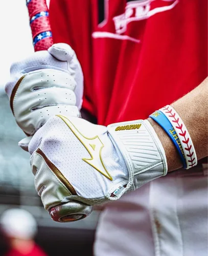 Vista 3 de Mizuno MVP - Guantes de bateo de béisbol para adultos Par Adulto, Joven y TBall Palma antideslizante Parte trasera FlexMesh Lengüeta