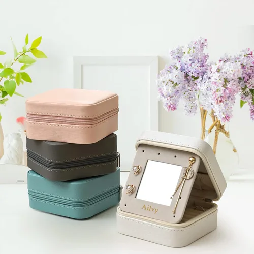 Vista 2 de Ailvy Organizador de joyas de viaje con espejo, paquete de 4 cajas de joyería pequeñas, caja de joyería portátil para aretes, anillos, collares