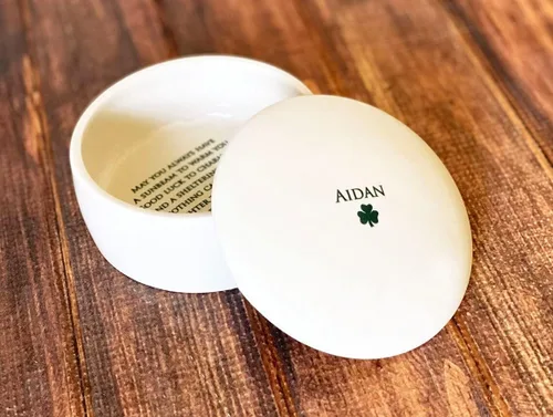 Vista 3 de Susabella Regalo de bautismo, regalo de primera comunión o regalo de confirmación, personalizado con nombre y bendición irlandesa en verde, caja