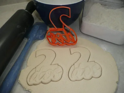 Vista 6 de NUMERO DOS 2 DOS CON PALABRA CORTADOR DE GALLETAS 3D IMPRESIDO EN USA PR4122