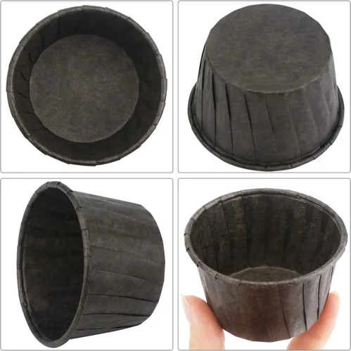 Vista 5 de EUSOAR Vasos para hornear, 50 forros para cupcakes de 3.5 onzas, forros para magdalenas de Navidad, envoltorios de cupcakes, papel para magdalenas