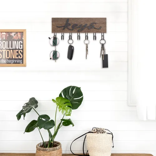 Vista 2 de Mkono Soporte para llaves de pared decorativo con 7 ganchos, organizador de llaves montado en la pared, ganchos para llaves colgantes de madera