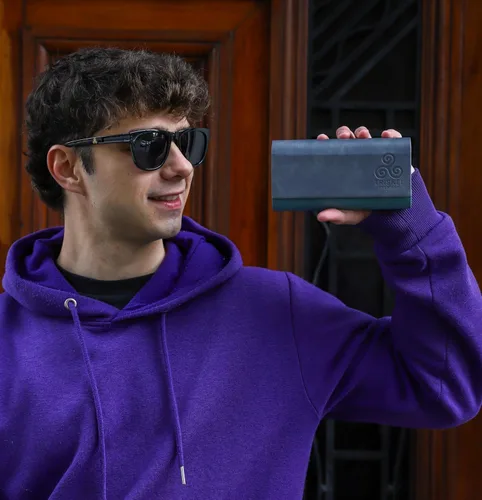 Vista 9 de Estuche doble para gafas, carcasa rígida 2 en 1 de almacenamiento para gafas de sol y gafas, funda delgada con cierre magnético