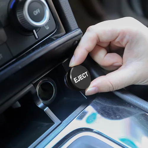 Vista 4 de Osilly Enchufe a prueba de polvo para encendedor de cigarrillos de automóvil, cubierta de enchufe de aluminio para decoración de botones, accesorios