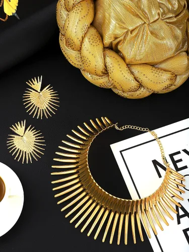 Vista 6 de Yinkin Juego de joyas africanas para mujer, para fiestas, doradas, collares, baberos, turbante africano, para fiestas temáticas