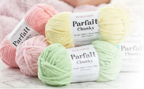 Vista 4 de Premier Yarns Parfait - Ovillo de felpilla grueso, 3.5 onzas, 6 unidades, peso súper voluminoso, paquete de 3 unidades con marcadores de puntada