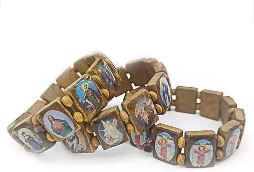 Vista 7 de Fnjuucw - 4 pulseras de madera de Jesús rosario, pulsera elástica de madera pequeña, con imágenes de santos religiosos Jesús, regalo para hombres