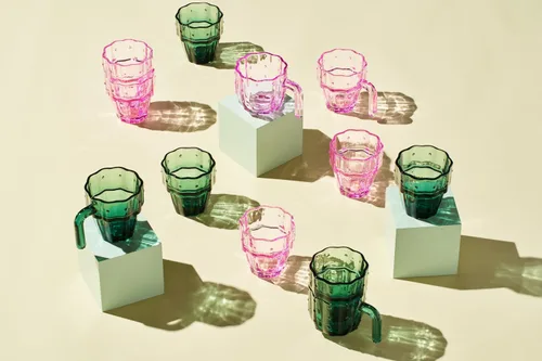 Vista 4 de Vasos apilables de cactus, regalos Stacktus, juego de vasos con forma de cactus de 6 a 10 onzas con asas, figuras de vidrio verde soplado
