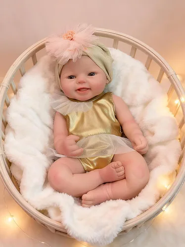 Vista 4 de Abenduot Muñeca de bebé de silicona suave de 15 pulgadas, muñecas de bebé de silicona de cuerpo completo anatómicamente correctas, muñeca de bebé