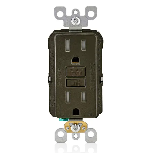 Vista 7 de Leviton SmartlockPro Interruptor con enchufe de doble polo receptáculo, AFTR1-E, 120.0 volts