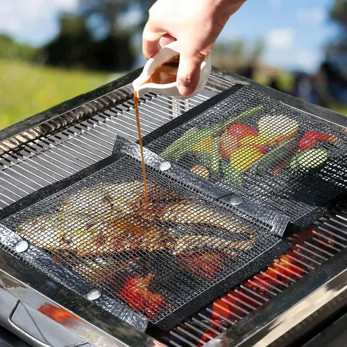 Vista 6 de Bolsas de malla para parrilla de barbacoa reutilizables para parrillas al aire libre, 3 bolsas antiadherentes para parrillas eléctricas de gas