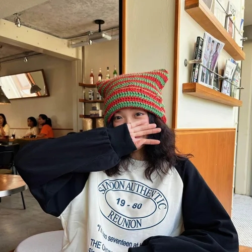 Vista 3 de CATMICOO Y2k Beanie Knit Cat Ear Beanies - Gorros de ganchillo para mujer