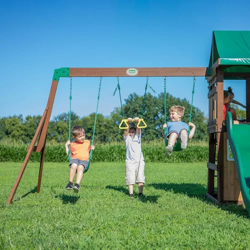 Vista 6 de Backyard Discovery Lakewood - Juego de columpios de madera de cedro con tobogán ondulado, casa club, casa de juegos, ventana de snack bar, área