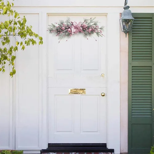 Vista 11 de Corona de Navidad con adornos de bolas para decoración de puerta delantera (corona rosa, 17.7 in)