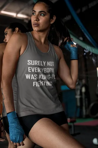 Vista 4 de Expression Tees Surely Not Everybody was Kung-Fu Fighting - Camiseta sin mangas para mujer