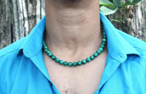 Vista 6 de Collar de cristal de malaquita para hombres y mujeres, joyería de malaquita con piedras preciosas auténticas, hecha a mano por el maestro chamán