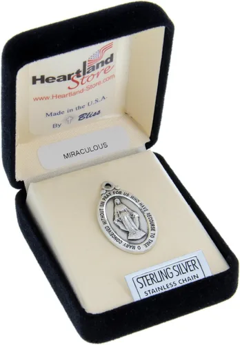 Vista 2 de Heartland Medalla milagrosa ovalada de plata de ley para hombre + fabricada en Estados Unidos + elige tu collar