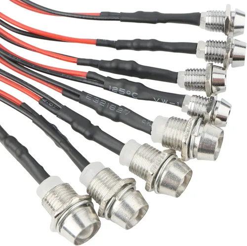 Vista 3 de Juego de 8 luces LED para coche RC a escala 1:10, 4 faros blancos y 4 luces traseras rojas