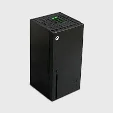 Vista 2 de Gamer Mini refrigerador con capacidad para hasta 8 latas de soda, color negro