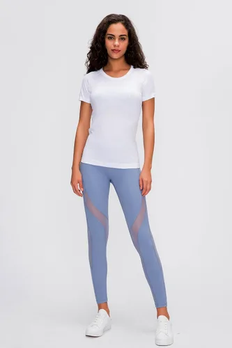 Vista 2 de altiland Camisetas de entrenamiento sin costuras para mujer, transpirables de manga corta, camisetas de yoga, camisetas de gimnasio atléticas