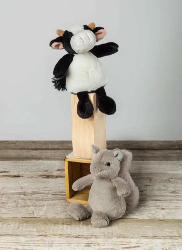 Vista 4 de Mary Meyer Chiparoos - Juguete suave de peluche, 6 pulgadas, vaca pequeña