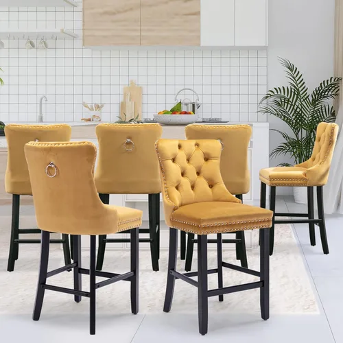 Vista 204 de SoarFlash Juego de 2 taburetes de bar tapizados de terciopelo moderno con patas de madera, botones acolchados, cabeza de clavo cromada, asiento
