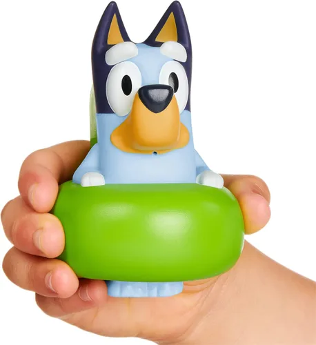 Vista 4 de Bluey Paquete de 3 juguetes de baño flotantes, juego de juguetes acuáticos flotantes ligeros con bingo y pelota de playa, juguetes de baño