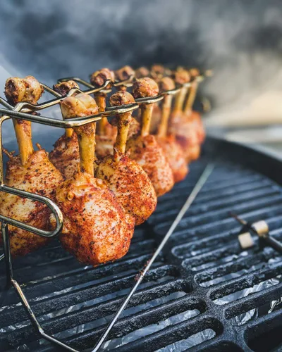 Vista 4 de Hardcore Carnivore Rojo: Condimento multiusos (coctelera de 11 onzas) Hecho en Texas, para cerdo, pollo, barbacoa, asar a la parrilla y ahumar