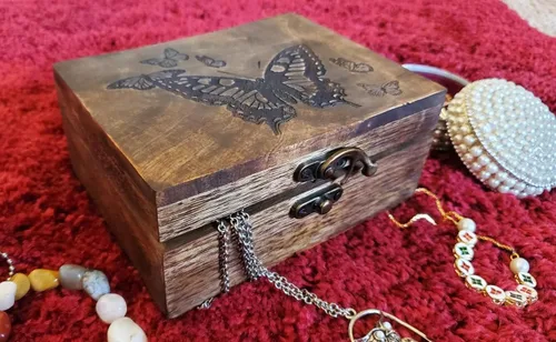 Vista 8 de Joyero de mariposa grabado, hermosa caja de recuerdo Caja de almacenamiento de aretes y collares para niñas y mujeres Idea de regalo para el día