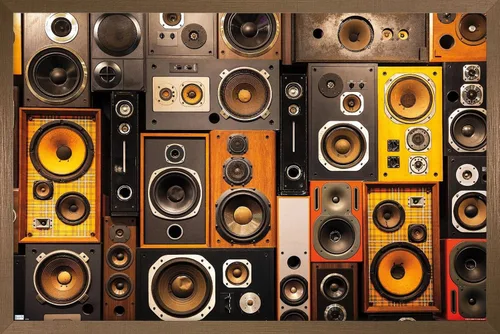 Vista 15 de Trends International Póster de pared con altavoz retro, 14.725 x 22.375 pulgadas, versión enmarcada de madera de granero
