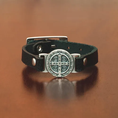 Vista 6 de Intercession Pulsera de protección de cuero genuino de San Benito - Hecho en Brasil