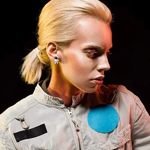 Vista 6 de 4 pares de aretes de astronauta asimétricos de astronauta, estrella y luna, aretes colgantes para mujer