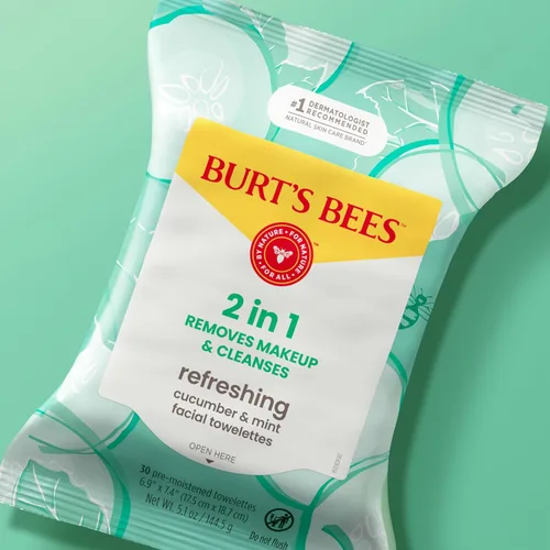 Vista 8 de Toallitas de limpieza facial para piel sensible de Burt’s Bees