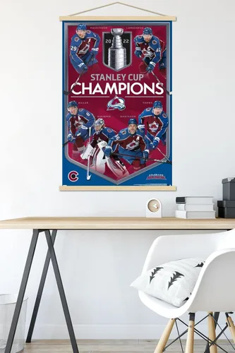 Vista 5 de Trends International NHL Colorado Avalanche - Póster conmemorativo de la Copa Stanley Champions 2022, 22.375 x 34 pulgadas, paquete de impresión