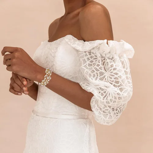 Vista 3 de EVER FAITH Crystal Cream Simulated Pearl 1920's Style Leaf Stretch Pulsera Transparente