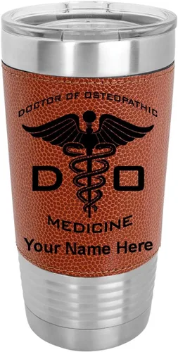 Vista 12 de LaserGram Vaso aislado al vacío de 20 onzas, DO Doctor of Osteopathic Medicine, grabado personalizado incluido (piel sintética, estilo béisbol)