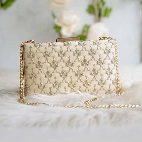 Vista 2 de AMYRA Anya Box Clutch, bolso de mano casual, regalos de cumpleaños, Crema y oro claro