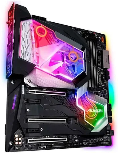 Vista 5 de GIGABYTE Z390 AORUS Xtreme WATERFORCE
