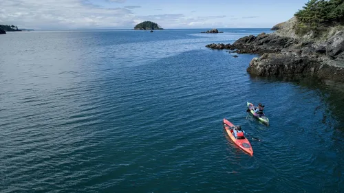 Vista 4 de Wilderness Systems Pungo 105 Kayak recreativo - Siéntate dentro - Asiento de confort Phase 3 Air Pro - 10.6 pies Mango