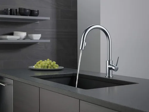Vista 7 de Delta Faucet Trinsic - Grifo de cocina de níquel cepillado, grifos de cocina con rociador extraíble, grifo para fregadero de cocina con acoplamiento