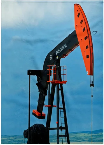 Vista 8 de 3dRose Canada, Saskatchewan, Carlyle. Oil Well Pump in Field. 15x22 Hand Towel