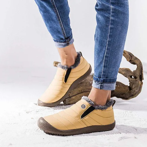 Vista 7 de Eagsouni Botas de nieve para hombre y mujer, zapatos de invierno, antideslizantes, resistentes al agua, totalmente forradas de piel, para exteriores