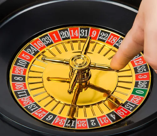 Vista 7 de BETTERLINE Juego de cartas de póquer y ruleta de vaso de chupito - Rueda giratoria, 2 bolas y 16 vasos de chupito - Casino Juegos de fiesta