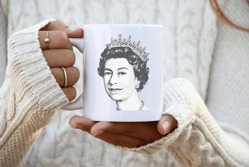 Vista 3 de Taza de retrato con ilustración de icono de reina Isabel II, taza de reina Isabel, taza de coronación, taza de coronación, taza de su majestad real